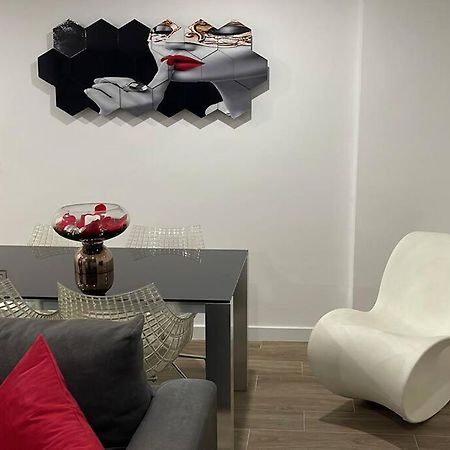 Moderno Apartamento En Elche Bagian luar foto