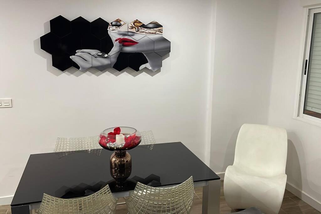 Moderno Apartamento En Elche Bagian luar foto